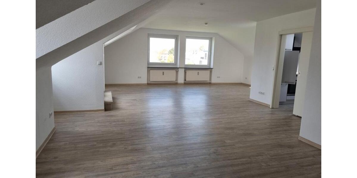 Wunderschöne Dachgeschosswohnung in Kassel-Forstfeld 3 zimmer