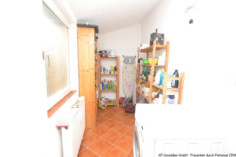 Etagenwohnung Mainz Lerchenberg - 4 Zimmer, 110 m&sup2;, 990&euro; | Angebot:25904922