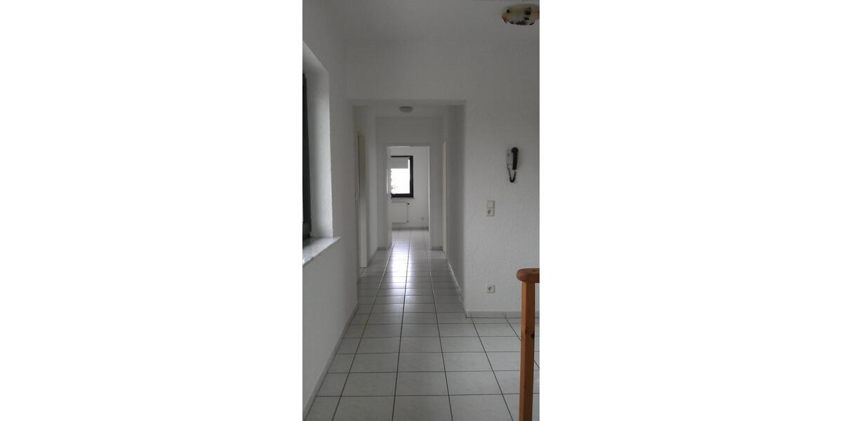 Dachgeschoßwohnung Pfungstadt - 3 Zimmer, 91 m&sup2;, 1.100&euro; | Angebot:26645379