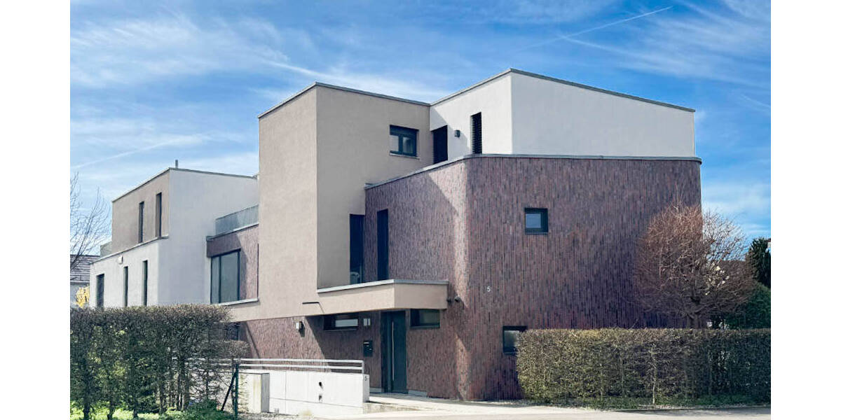 Etagenwohnung Neu-Ulm Ludwigsfeld - 3 Zimmer, 115 m&sup2;, 1.575&euro; | Angebot:26142407