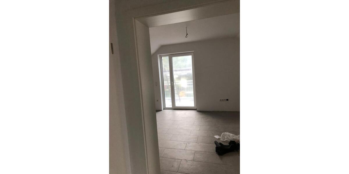 Dachgeschoßwohnung Sinzig - 1 Zimmer, 45 m&sup2;, 570&euro; | Angebot:26223779
