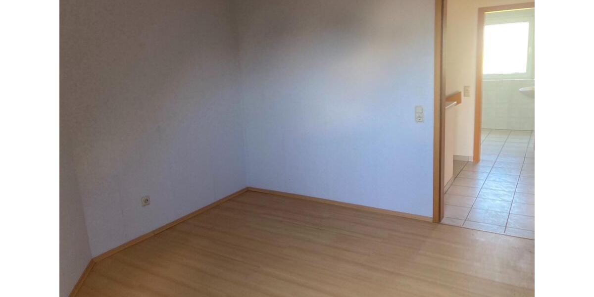 Reihenhaus Kirchberg (Hunsrück) - 4 Zimmer, 120 m&sup2;, 1.140&euro; | Angebot:26271733