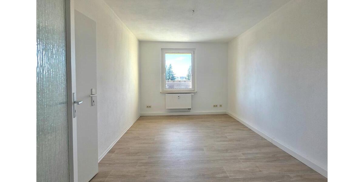 Etagenwohnung Lauta - 2 Zimmer, 47 m&sup2;, 300&euro; | Angebot:25839941