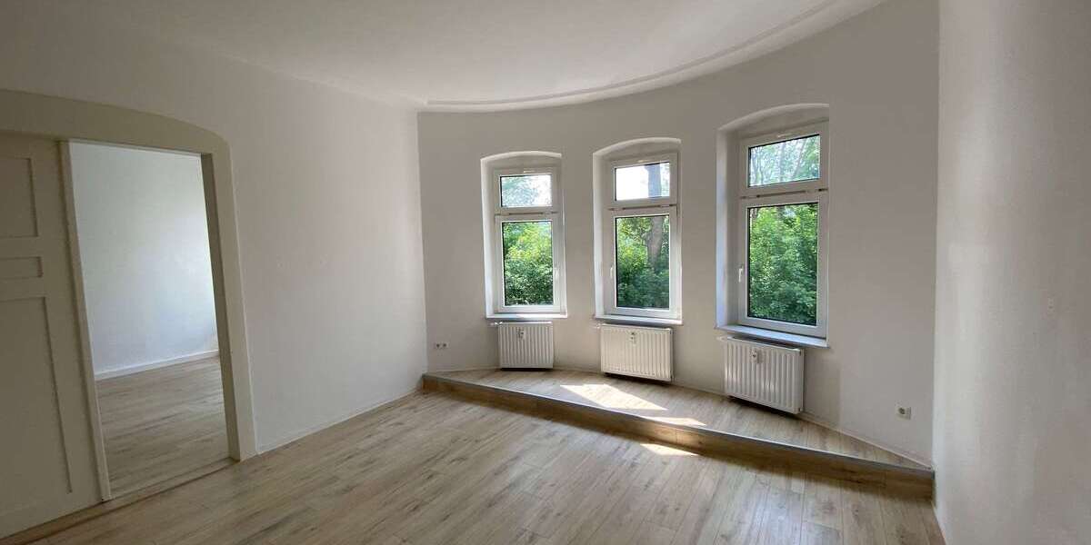 Wohnung zum Mieten in Mylau 475 € 105.5 m² 5 zimmer