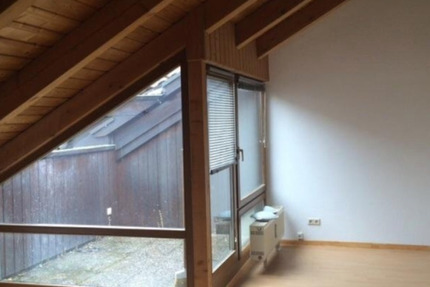 B74 DG-5- Tolles Dachgeschosszimmer mit eigenem Balkon! zimmer