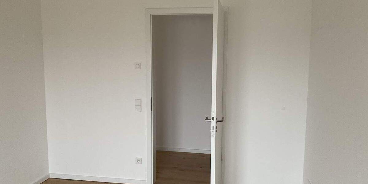Moderner Wohnkomfort - viel Platz + Freiraum! 3 Zimmer + Loggia, Einbauküche, Tageslichtbad,Gäste-WC 3 zimmer