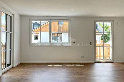 Wohnung Taufkirchen - 4 Zimmer, 112 m&sup2;, 2.604&euro; | Angebot:26700311