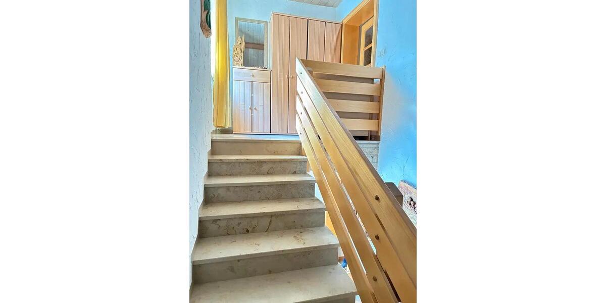 Dachgeschoßwohnung Deuerling - 3 Zimmer, 85 m&sup2;, 750&euro; | Angebot:26049383