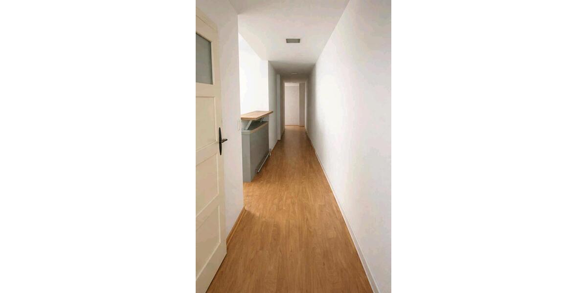 Etagenwohnung Mittweida - 3 Zimmer, 110 m&sup2;, 830&euro; | Angebot:24876995