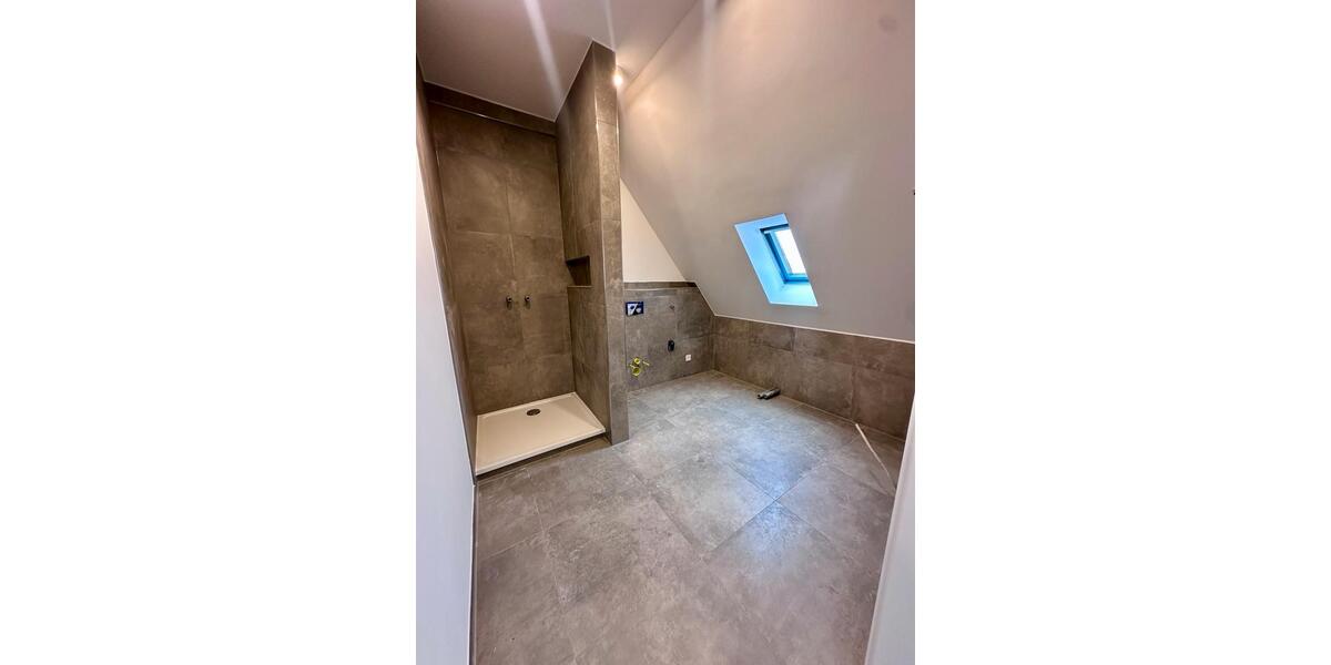 Dachgeschoßwohnung Zerbst (Anhalt) - 2 Zimmer, 62 m&sup2;, 480&euro; | Angebot:25837944