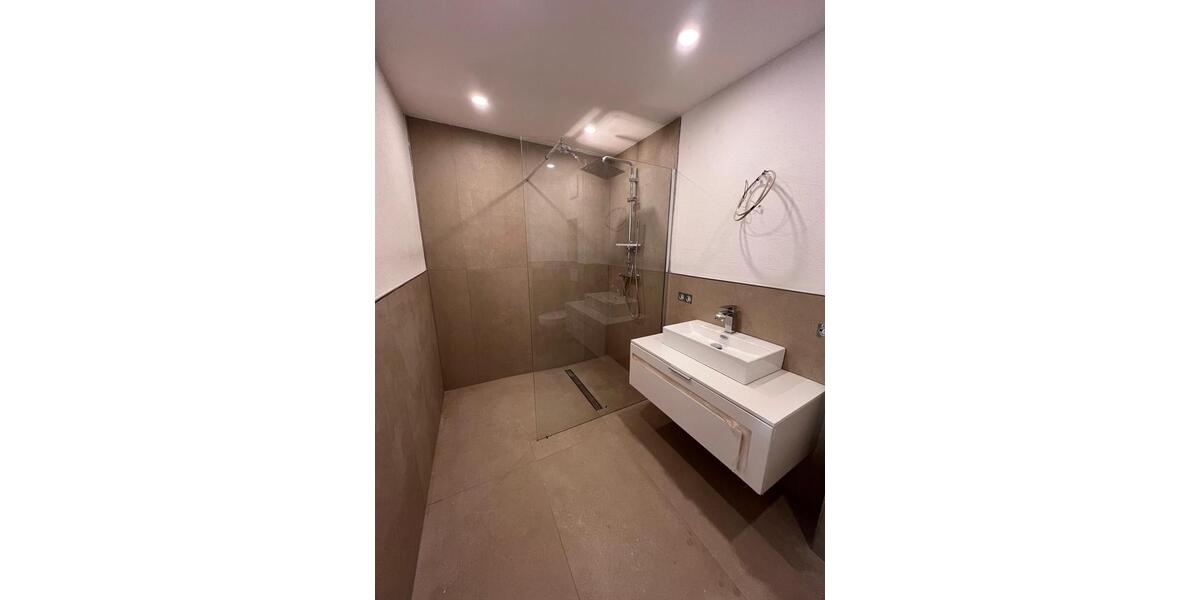 Etagenwohnung Schwalbach - 2 Zimmer, 70 m&sup2;, 700&euro; | Angebot:24641319