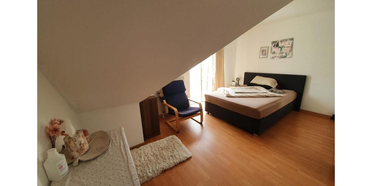 Dachgeschoßwohnung Düsseldorf Stadtbezirk 8 - 2 Zimmer, 42 m&sup2;, 580&euro; | Angebot:26020395