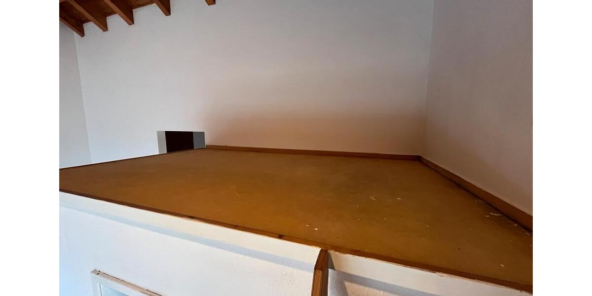 Dachgeschoßwohnung Böblingen - 2.5 Zimmer, 50 m&sup2;, 895&euro; | Angebot:24622406