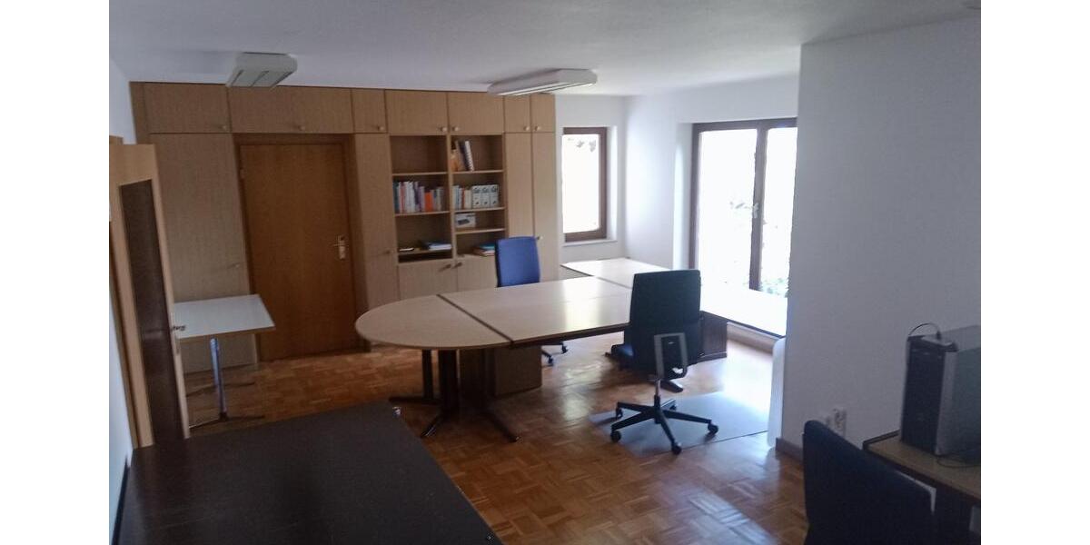 Gewerbeobjekt Erfurt Hochheim - 750&euro; | Angebot:23108084