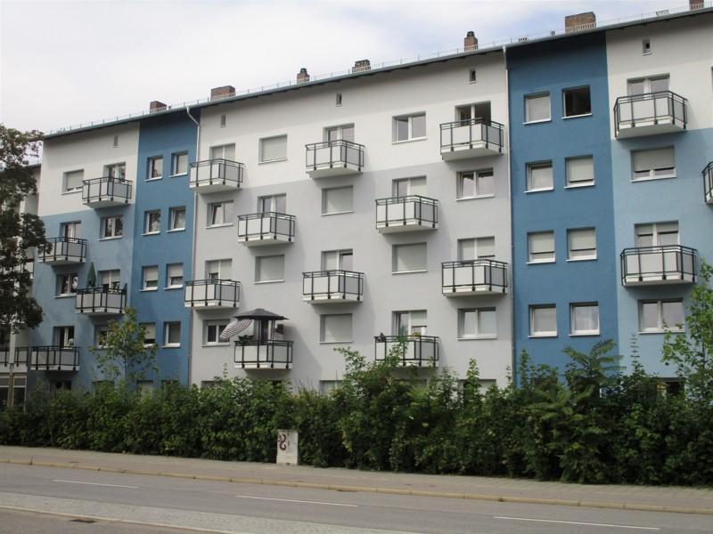 Jetzt zugreifen: Renovierte 2-Zimmer-Wohnung mit Balkon in Stadtnähe! zimmer