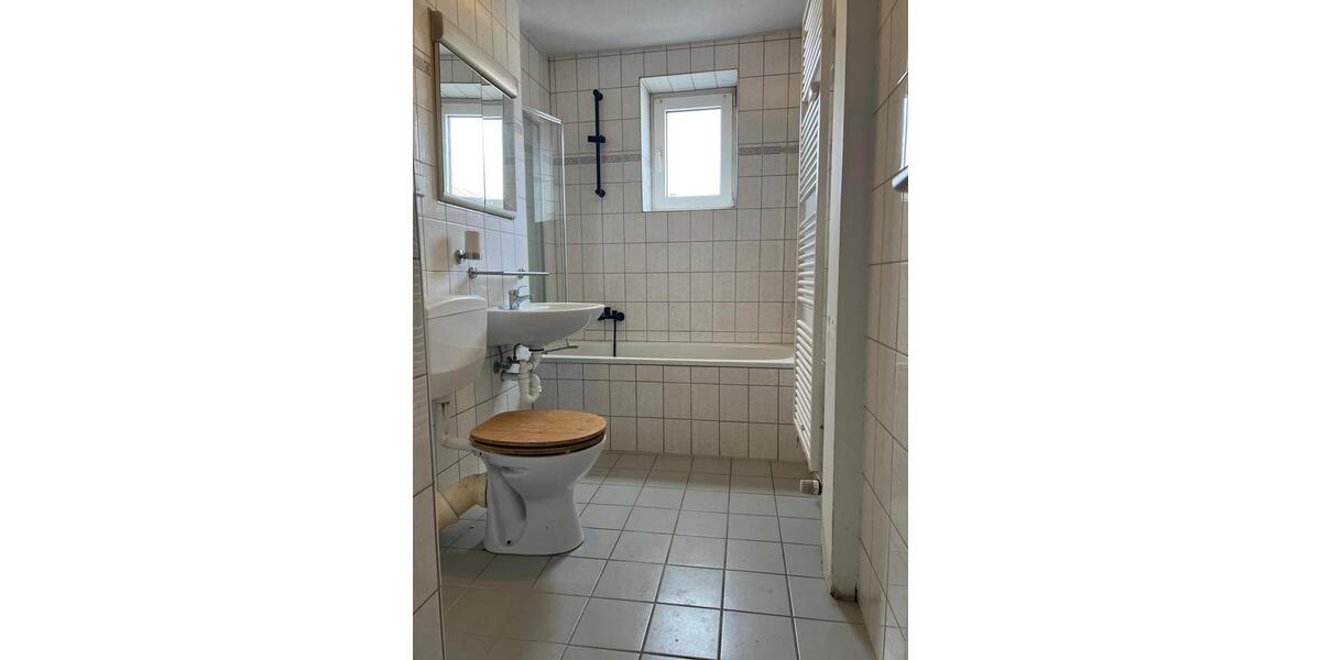Etagenwohnung Zweibrücken - 3 Zimmer, 78 m&sup2;, 610&euro; | Angebot:25080506