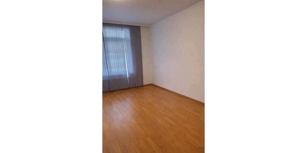 Loft - Studio - Atelier Pentling - 1 Zimmer, 107 m&sup2;, 1.500&euro; | Angebot:25570672