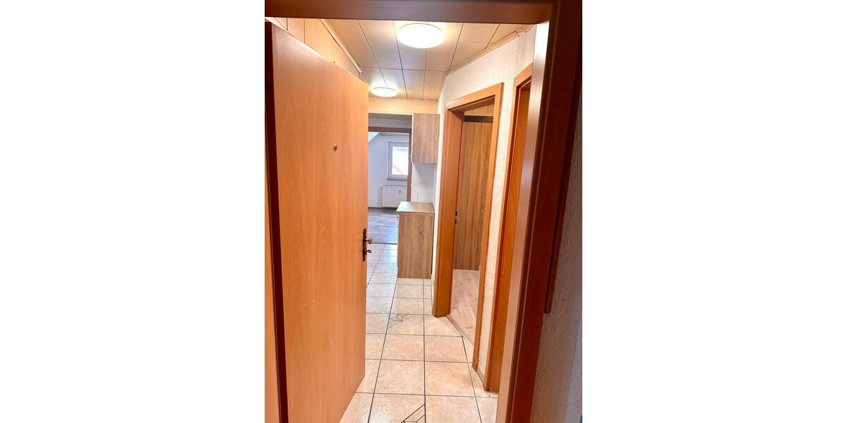 Dachgeschoßwohnung Villingen-Schwenningen Schwenningen - 2 Zimmer, 42 m&sup2;, 460&euro; | Angebot:25220898