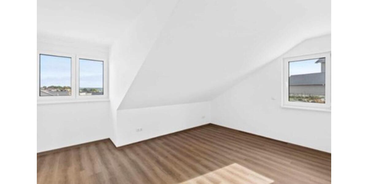 Dachgeschoßwohnung Mühlhausen - 2 Zimmer, 74 m&sup2;, 666&euro; | Angebot:24842089
