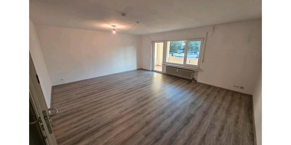 2-Zimmer-Wohnung mit EBK + Außenstellplatz – Zentral in Offenburg 2 zimmer