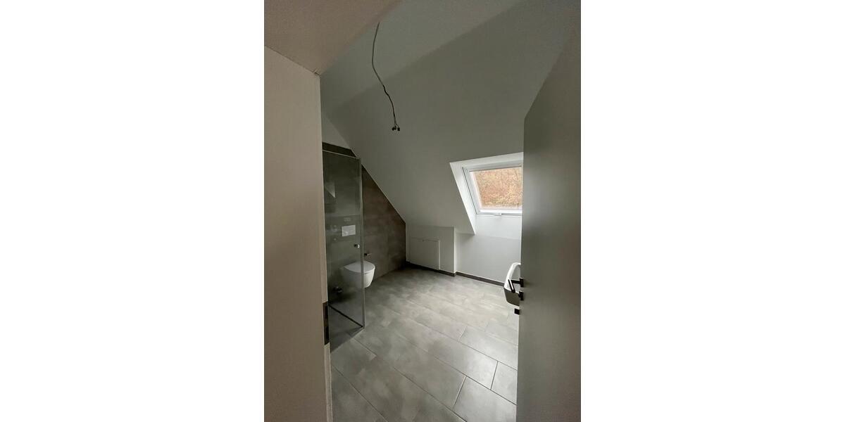 Maisonettenwohnung Bielefeld Brackwede - 3 Zimmer, 145 m&sup2;, 1.500&euro; | Angebot:23615732