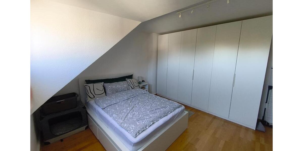 Dachgeschoßwohnung Mönchengladbach - 2 Zimmer, 55 m&sup2;, 795&euro; | Angebot:26587571