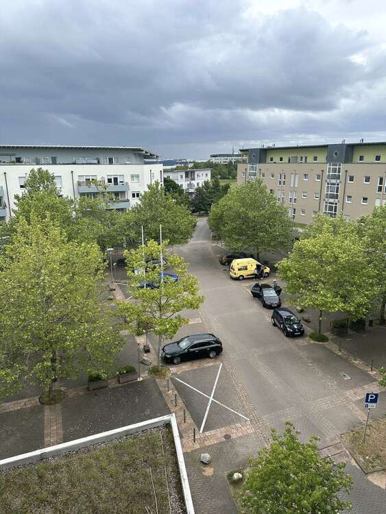 ++Aktuell in Sanierung!!! 3-RW mit Balkon und 2 Badezimmer++ 3 zimmer