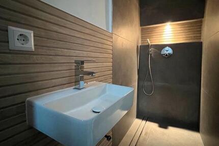 1 Zimmer 12qm in 3 er WG ab sofort