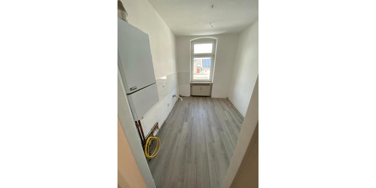 Etagenwohnung Oelsnitz (Vogtland) - 5 Zimmer, 98 m&sup2;, 470&euro; | Angebot:26237978