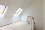 Wohnluxus mit Weitblick - Dachterrasse, Maisonette-Charme & Garage inklusive!