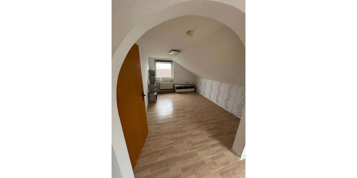 Dachgeschoßwohnung Winterlingen - 4 Zimmer, 60 m&sup2;, 550&euro; | Angebot:25948437