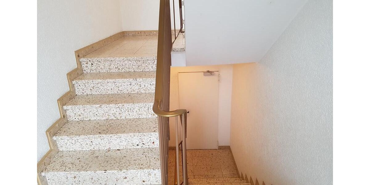 Etagenwohnung Hattingen - 2 Zimmer, 76 m&sup2;, 650&euro; | Angebot:26587526