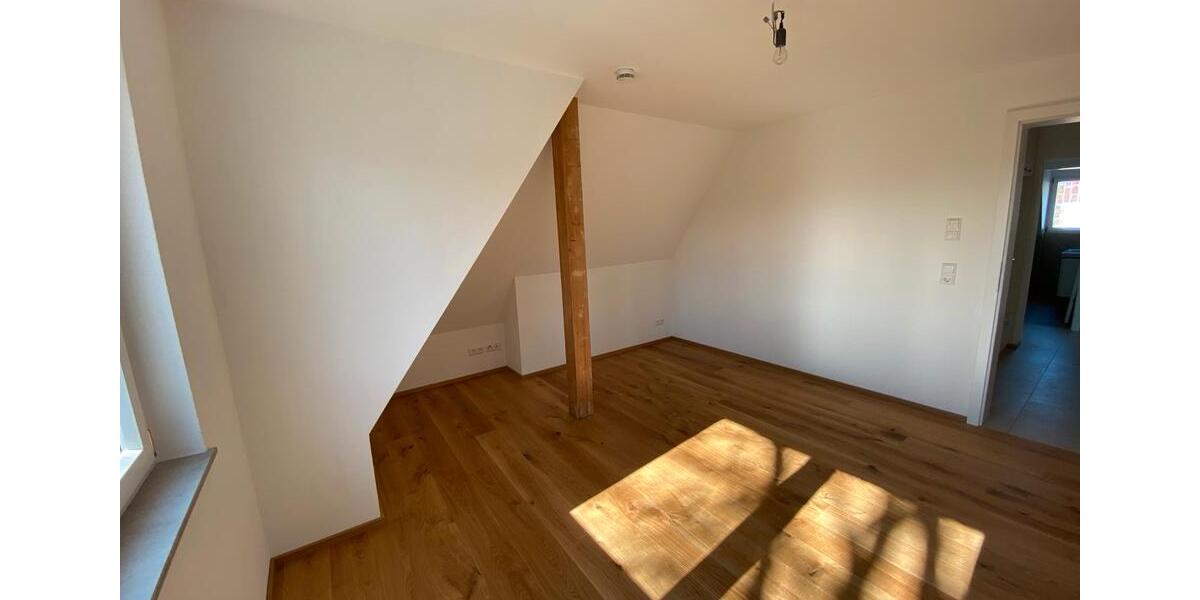 Maisonettenwohnung Metzingen - 4.5 Zimmer, 92 m&sup2;, 1.675&euro; | Angebot:26534629