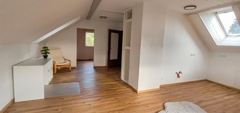 Dachgeschoßwohnung Laubach - 2 Zimmer, 47 m&sup2;, 650&euro; | Angebot:26603095