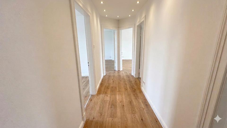 Dachgeschoßwohnung Flensburg Altstadt - 3 Zimmer, 87 m&sup2;, 945&euro; | Angebot:26044052