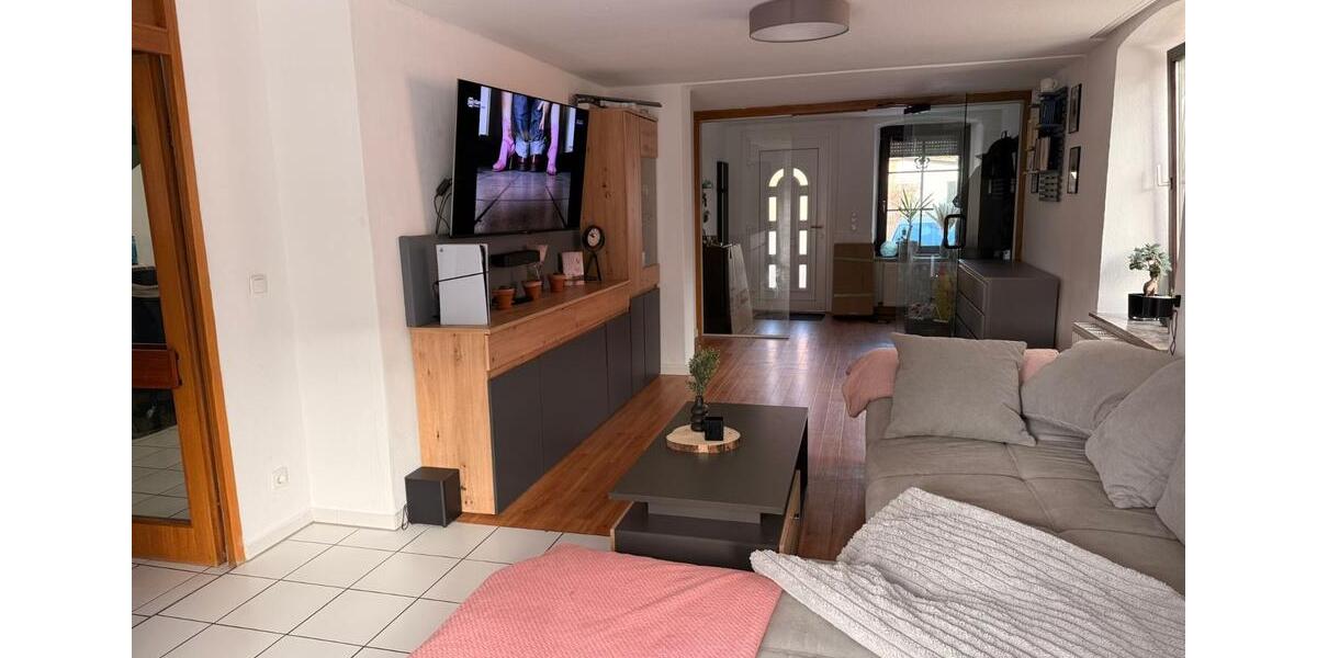 Einfamilienhaus Schwarzenbach an der Saale Fletschenreuth - 8 Zimmer, 150 m&sup2;, 1.000&euro; | Angebot:24660614