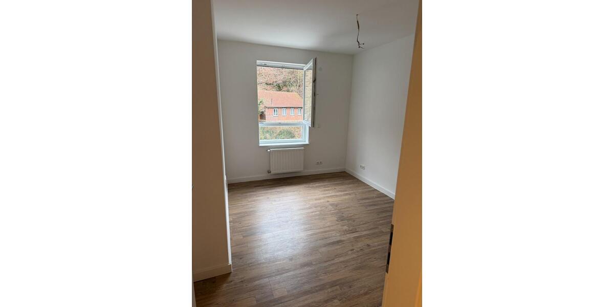 Reihenhaus Bensheim - 4 Zimmer, 120 m&sup2;, 1.800&euro; | Angebot:24710009