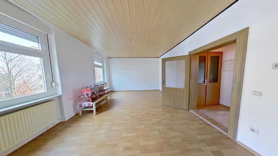 Etagenwohnung Köthen (Anhalt) - 3 Zimmer, 84 m&sup2;, 462&euro; | Angebot:24343855