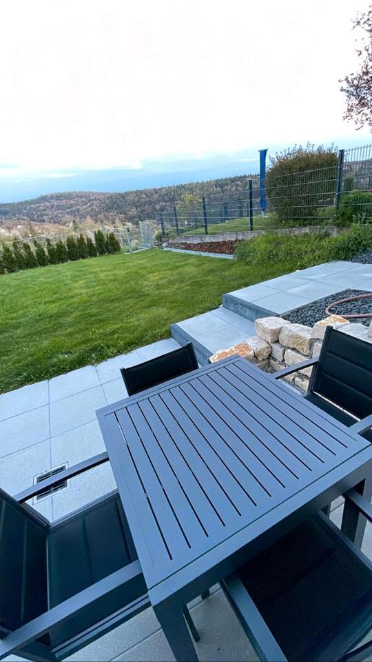 Mietwohnungen mit Terrasse und KFZ Stellpaltz