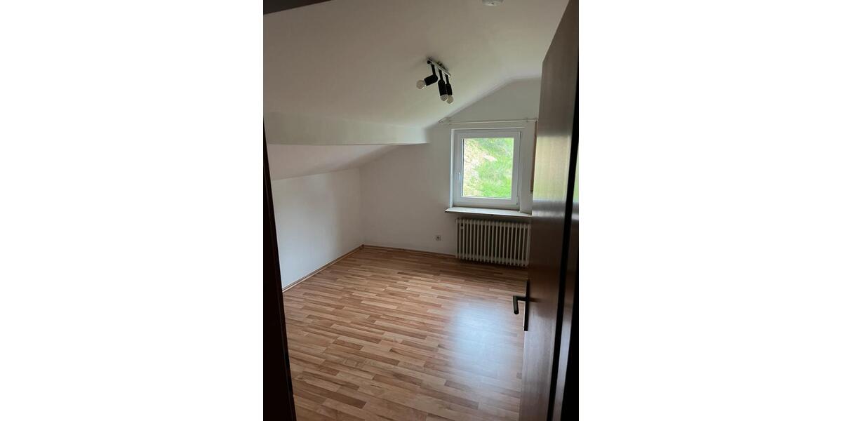 Dachgeschoßwohnung Eichstätt - 2 Zimmer, 37 m&sup2;, 450&euro; | Angebot:26013013