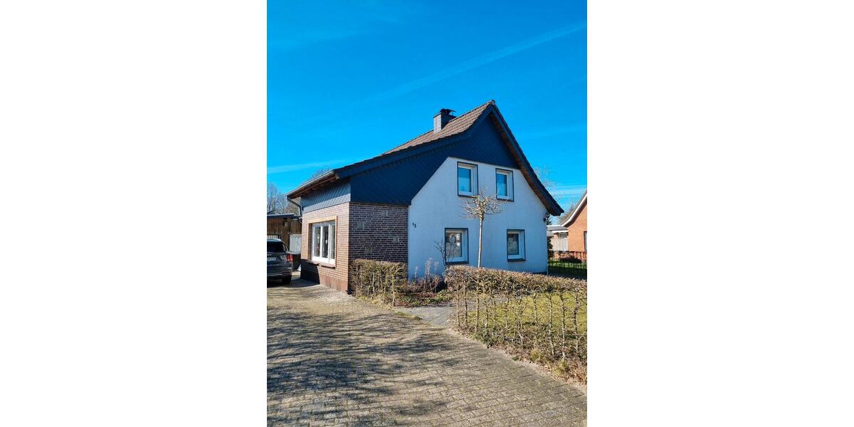 Einfamilienhaus Jever - 7 Zimmer, 190 m&sup2;, 1.400&euro; | Angebot:25898817