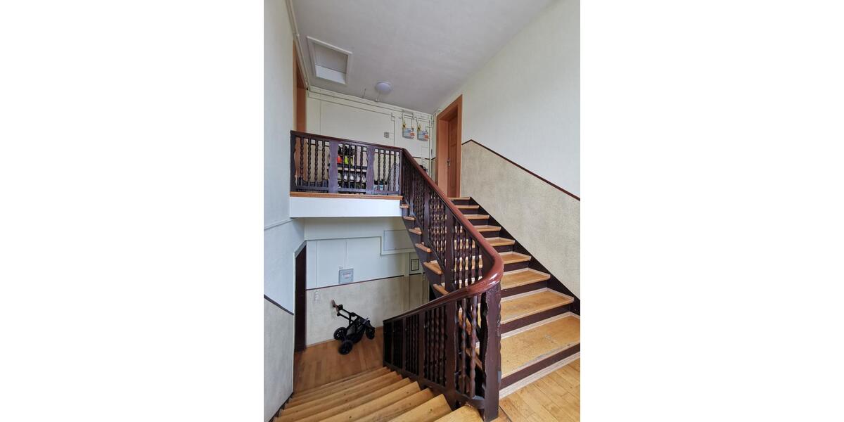 Dachgeschoßwohnung Eisenach - 4 Zimmer, 100 m&sup2;, 750&euro; | Angebot:26478029