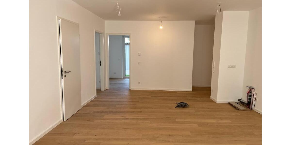 Erdgeschoßwohnung Ludwigsburg Pflugfelden - 4 Zimmer, 105 m&sup2;, 2.050&euro; | Angebot:25043275