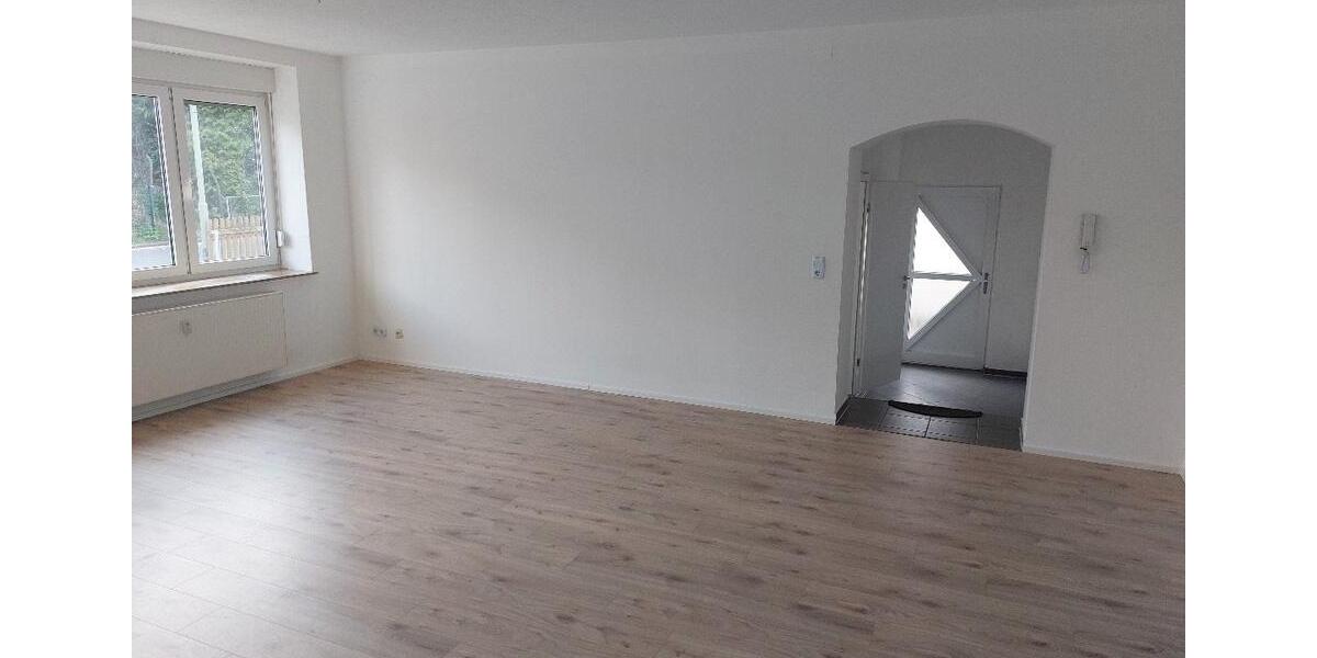 Erdgeschoßwohnung Kassel Fasanenhof - 3 Zimmer, 86 m&sup2;, 700&euro; | Angebot:26373432