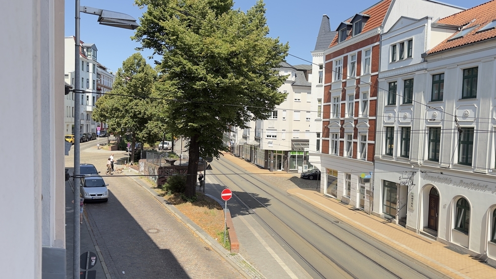 Perfekt für die kleine Familie: 3-Zimmer-Wohnung mit Balkon - Etagenwohnung Schwerin Feldstadt | Angebot:27191298
