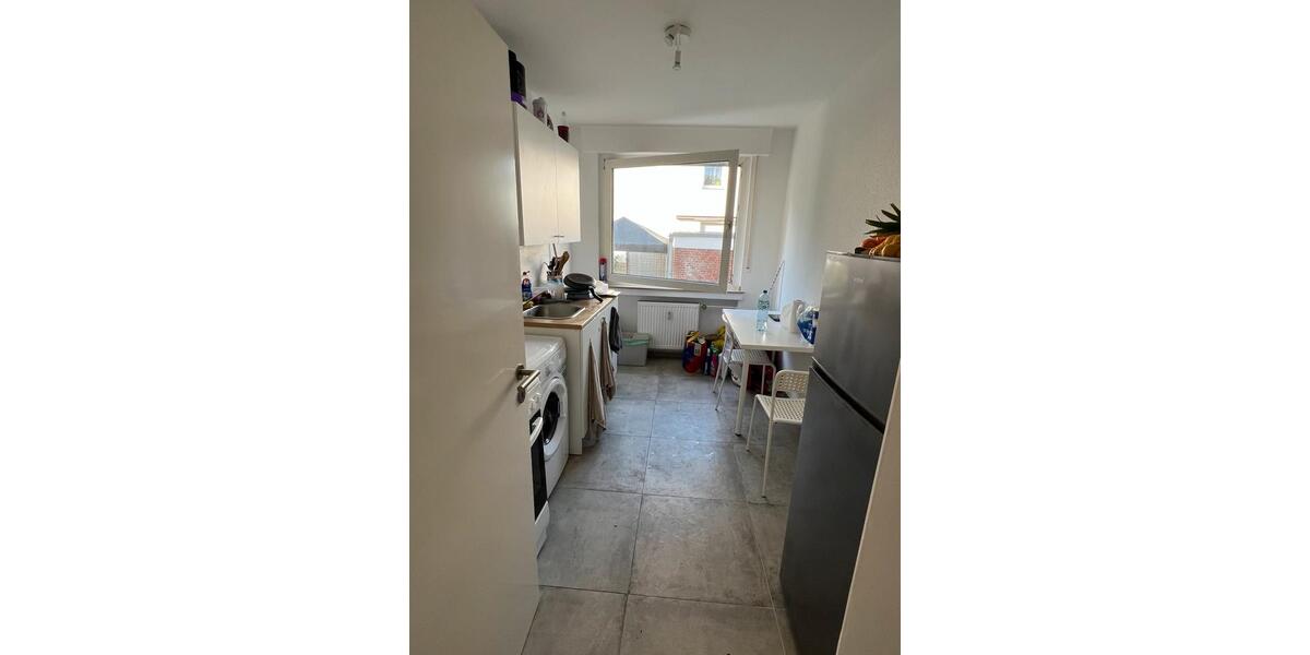 Helles, möbliertes Zimmer zur Zwischenmiete (Feb–März 1 zimmer