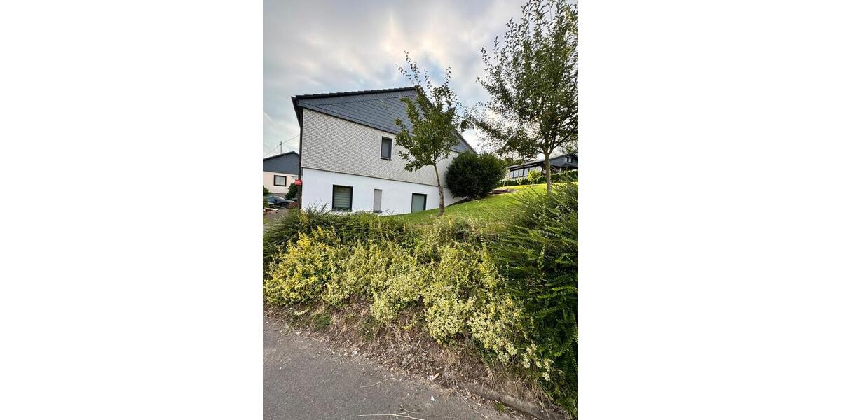 Erdgeschoßwohnung Gummersbach Berstig Süd - 1 Zimmer, 35 m&sup2;, 400&euro; | Angebot:25796042