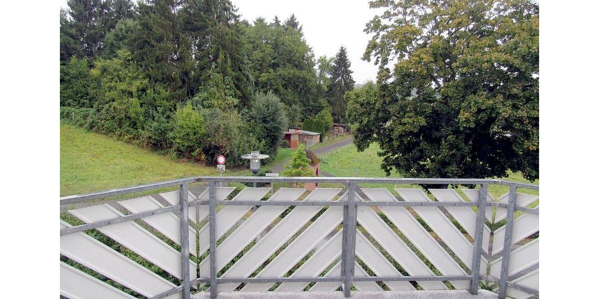 Helle 5-Zimmer-Maisonett-Wohnung mit Balkon, Einbauküche und Stellplätze in Hadamar! 5 zimmer