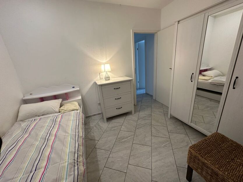 3 Zimmer helles Wohnung in der näher von Altstadt Spandau, 50 qm Terasse, Gäste WC 3 zimmer
