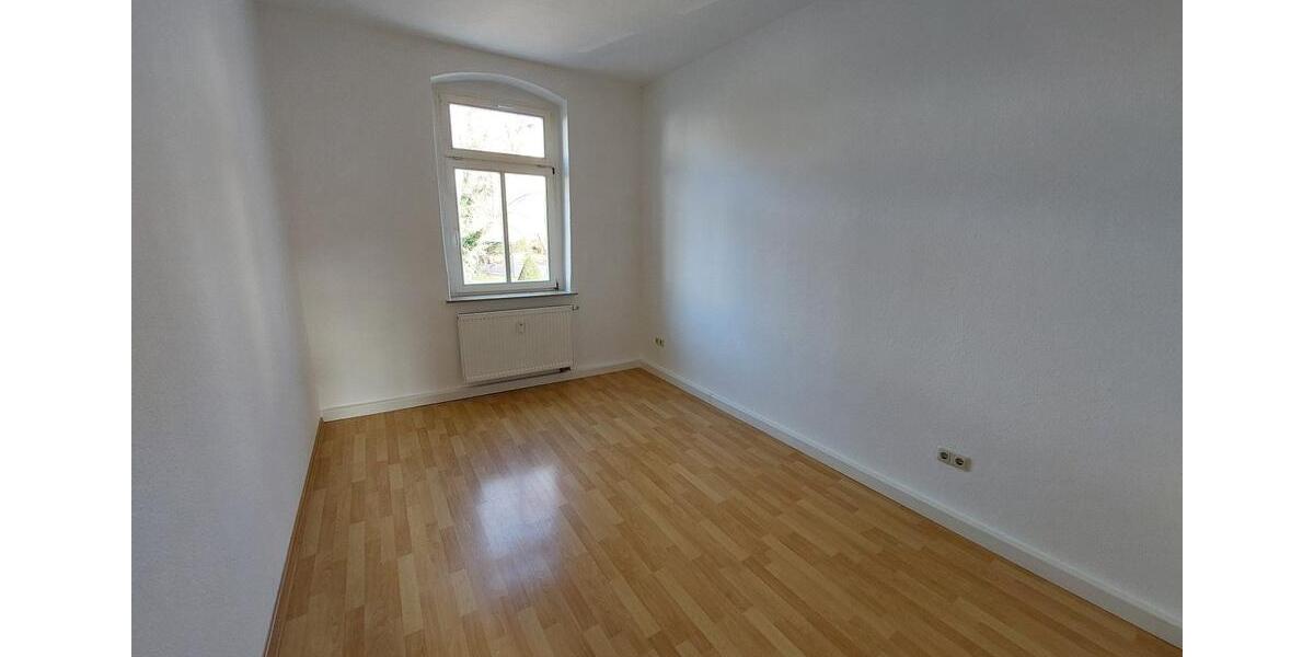 Etagenwohnung Roßwein - 2 Zimmer, 48 m&sup2;, 250&euro; | Angebot:25375181